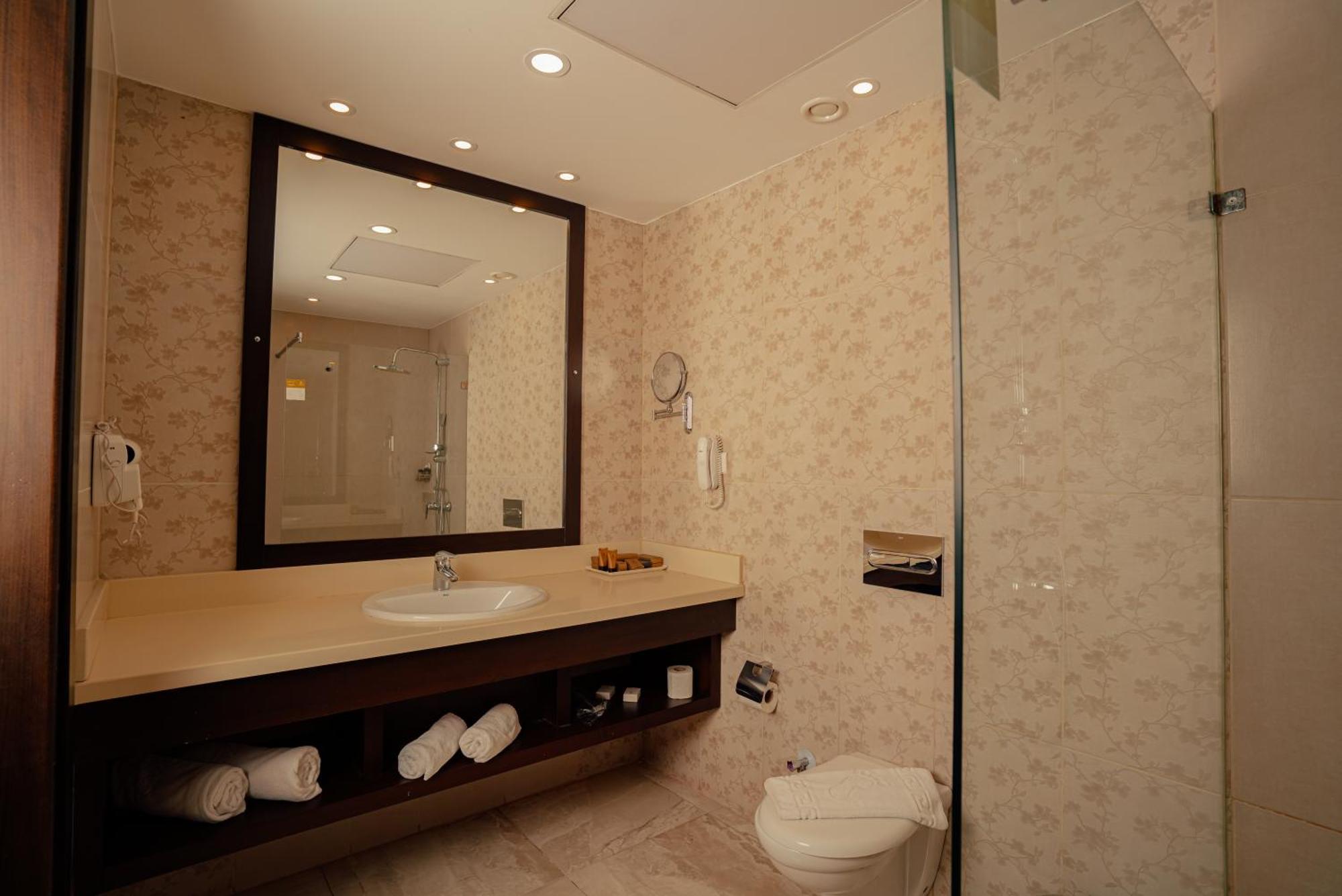 Carmel Hotel Ramallah Exterior photo