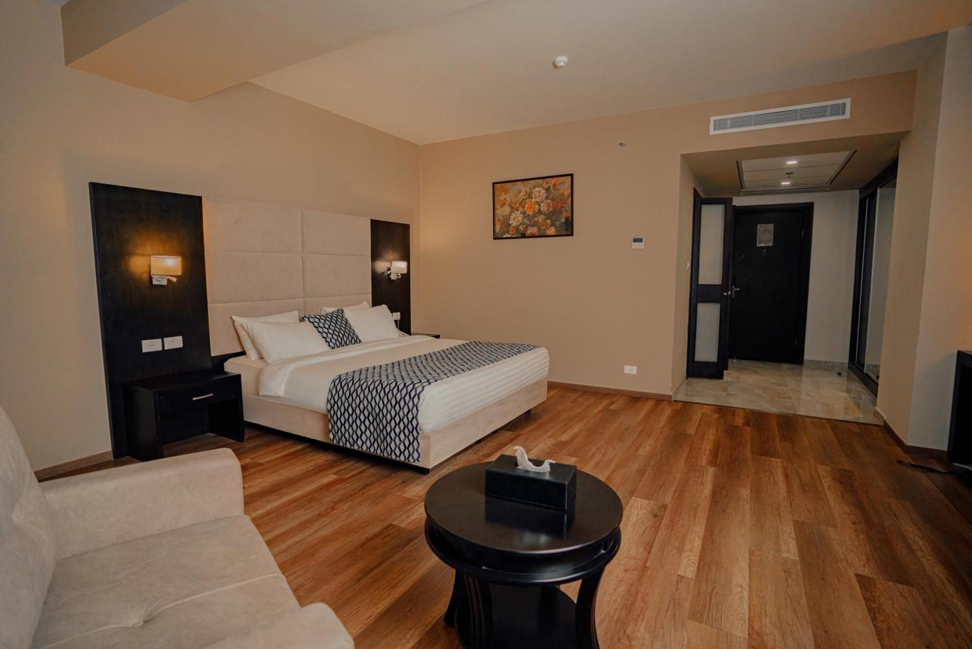 Carmel Hotel Ramallah Exterior photo